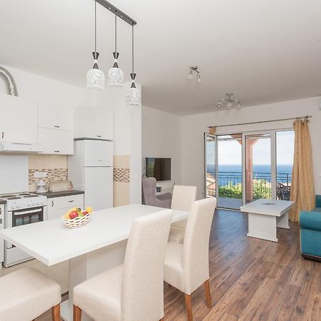 Apartments Natasa 스베티스테판 외부 사진